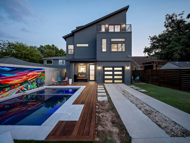 1309 Bob Harrison ST