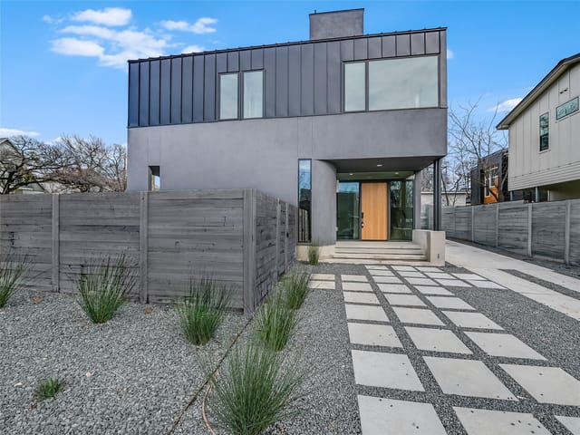 1309 Clifford Ave