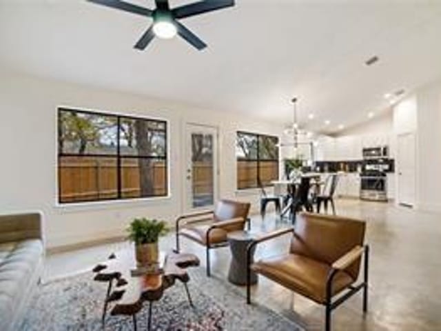 1309 Piney Creek Ln