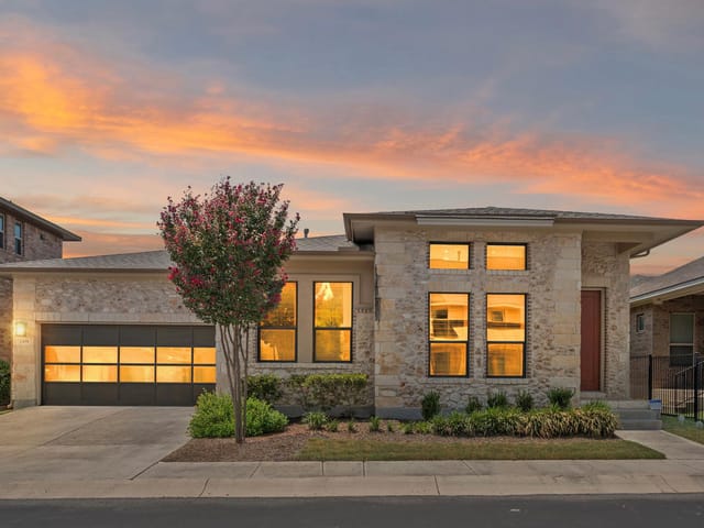 1309 Sarah Christine Ln