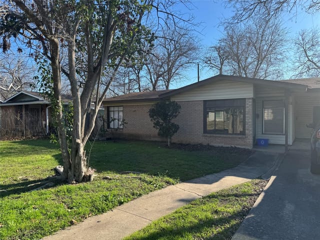 1309 Suffolk Dr