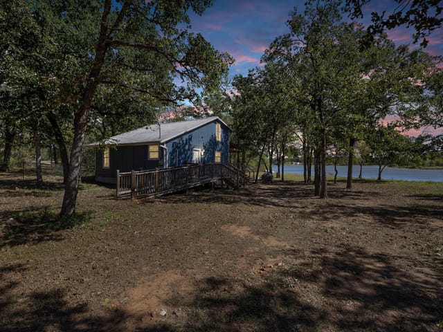131 Moccasin Bend Dr