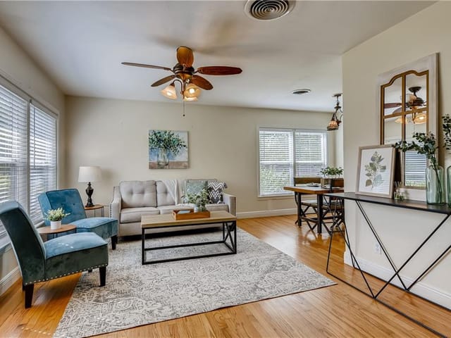 1310 Aggie Ln
