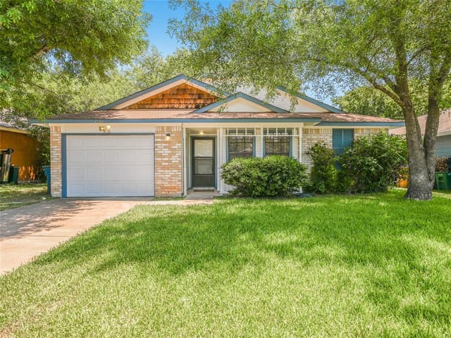 1310 Alma Dr