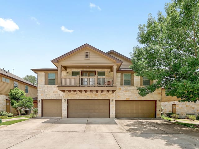1310 Parmer LN Unit #1902