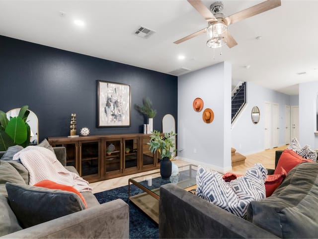 1310 W Parmer Ln Unit #702