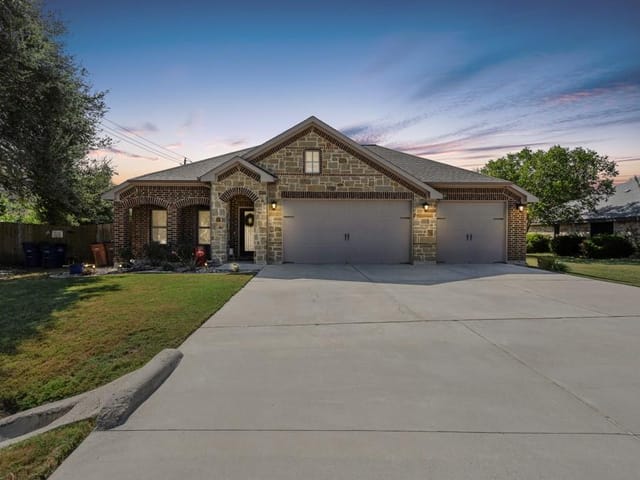 13100 Villa Park Dr