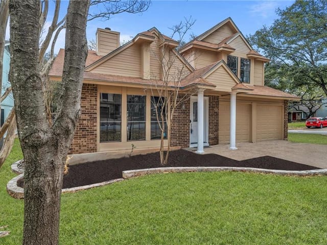 13101 Lubbock Ln