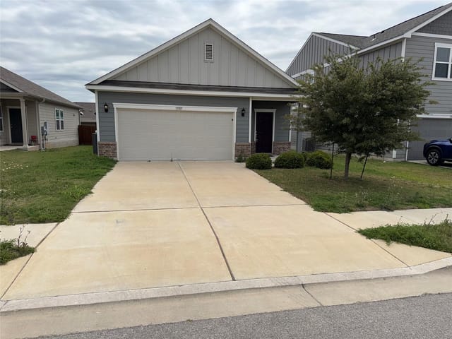 13105 Foreston Dr