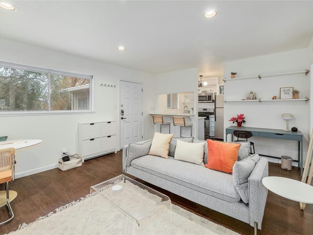 1311 Exposition Blvd Unit #10