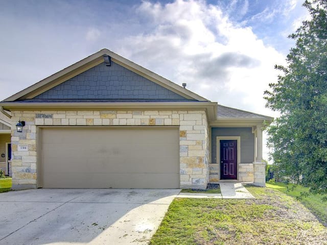 1314 Ambler DR