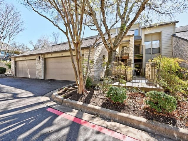 1314 Falcon Ledge Dr Unit #214