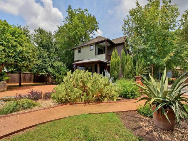 1314 NEWNING Ave Unit #B