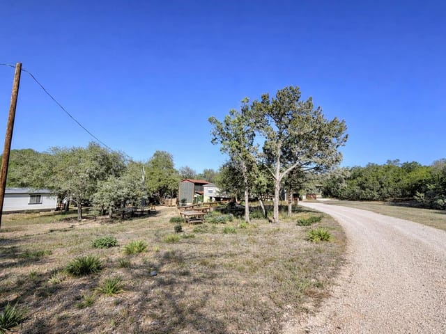 1315 Deer Valley Pass