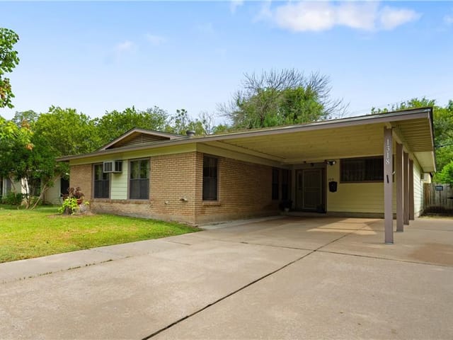 1318 Broadmoor Dr