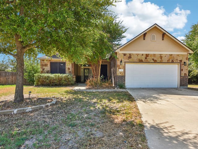 1319 Branchwood WAY