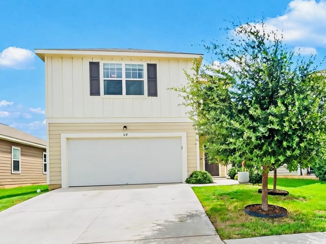 132 Thistle LN