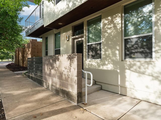 1320 Robert Browning St Unit #101