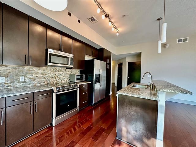 1320 Robert Browning St Unit #209