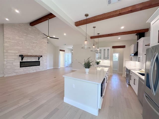 1321 Prospect CIR