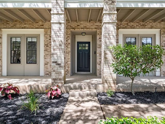 13228 Briar Hollow Dr