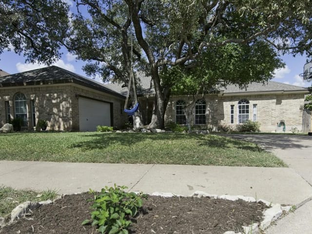 13239 Briar Hollow Dr