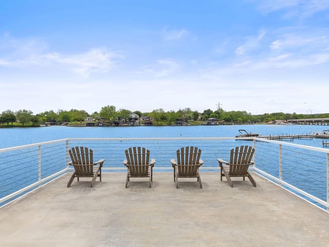 View 1324 Euel Moore Dr in Riverside 1324 Euel Moore Dr - front exterior - Luxury home in Riverside, Kingsland, TX