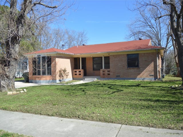1324 Rose Ave