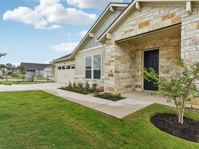 133 Antoinette Way Unit #102