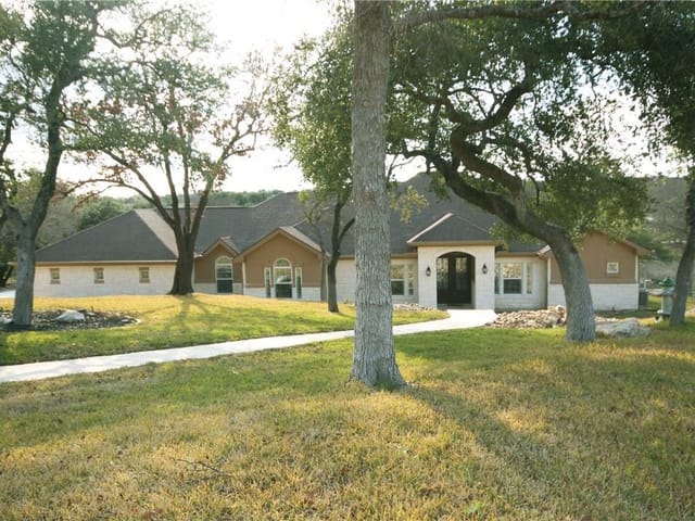 133 Tuscany Way