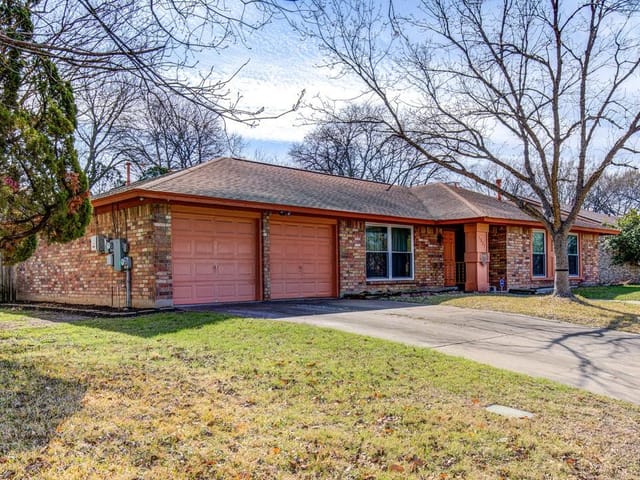 1331 Warrington Dr