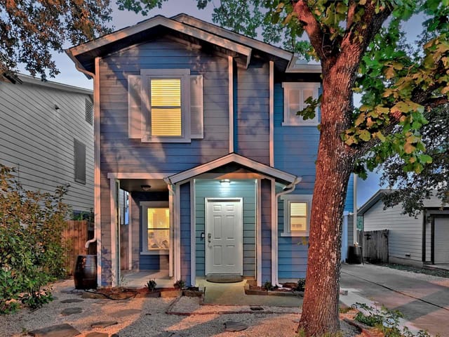 13317 Alysheba Dr