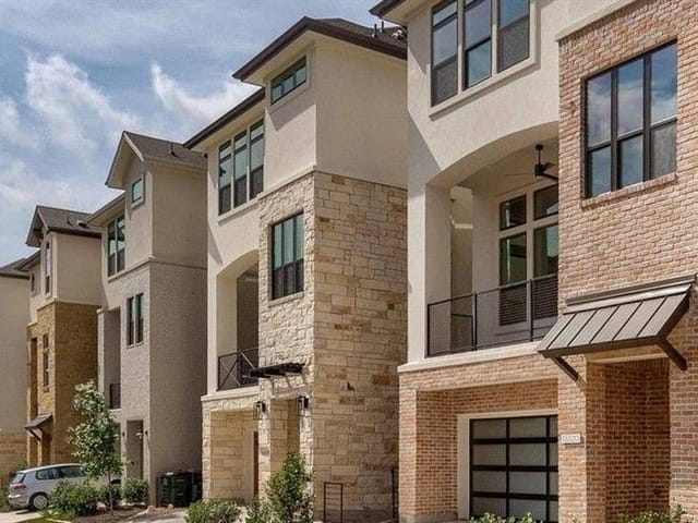 13318 Galleria CIR