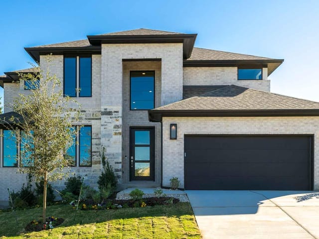 1332 White Daisy Ln