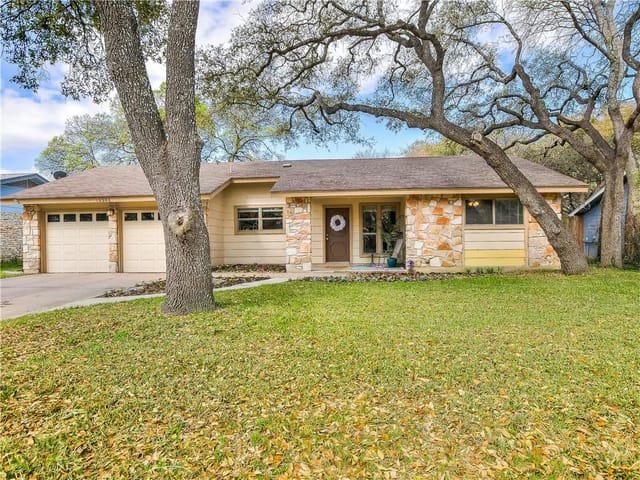 13322 Water Oak Ln