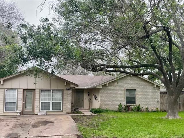 13325 Villa Park Dr
