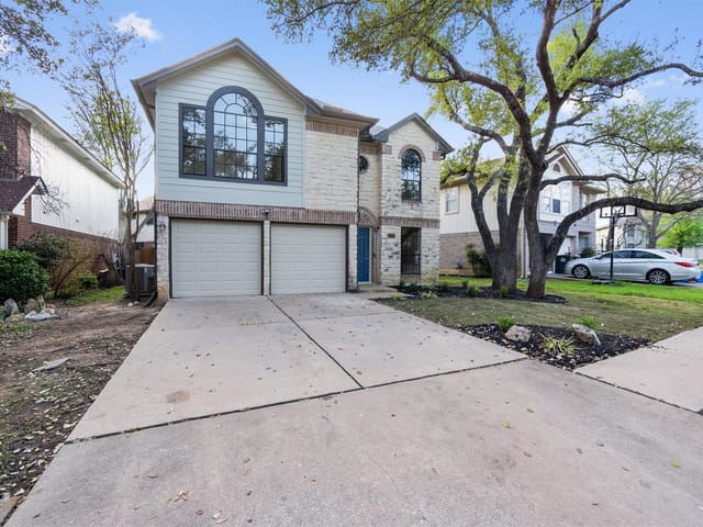 13328 Black Canyon Dr