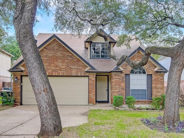 13335 Black Canyon Dr