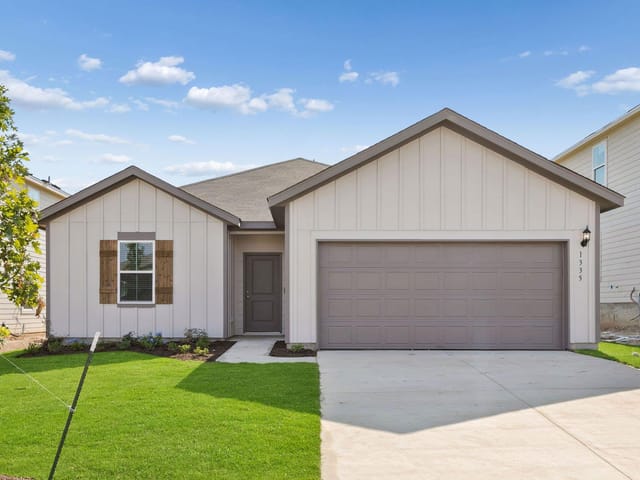 1335 Sky Ridge CT