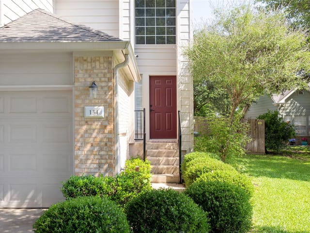 134 Prairie Springs CV