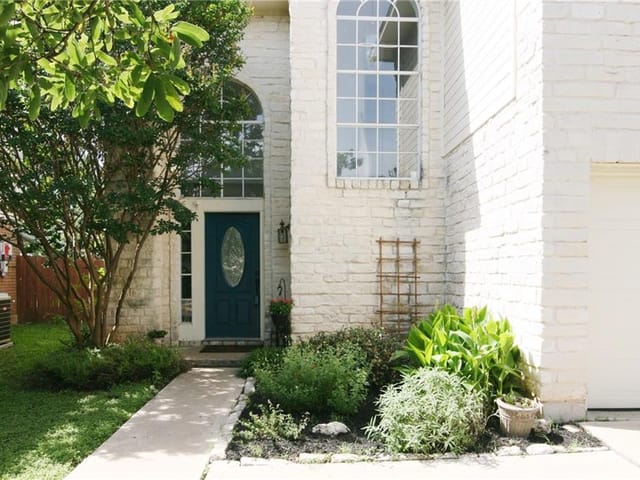 13404 Rossello Dr
