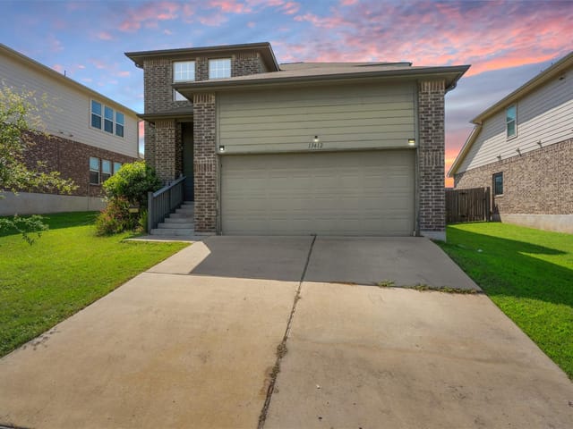 13412 Henneman DR