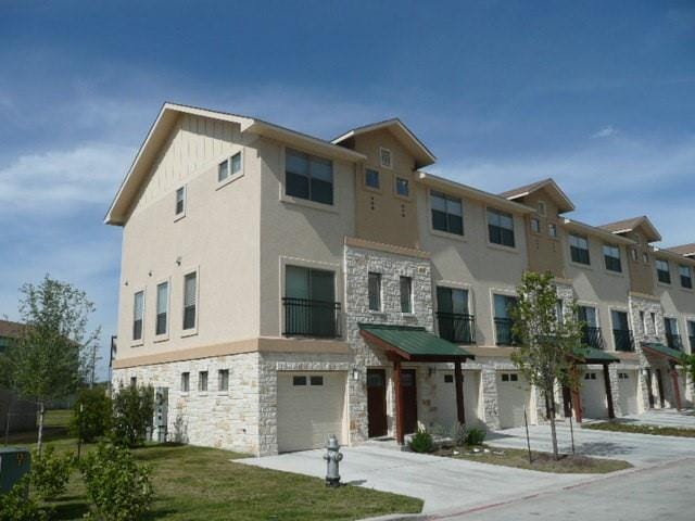 13420 Lyndhurst St Unit #408