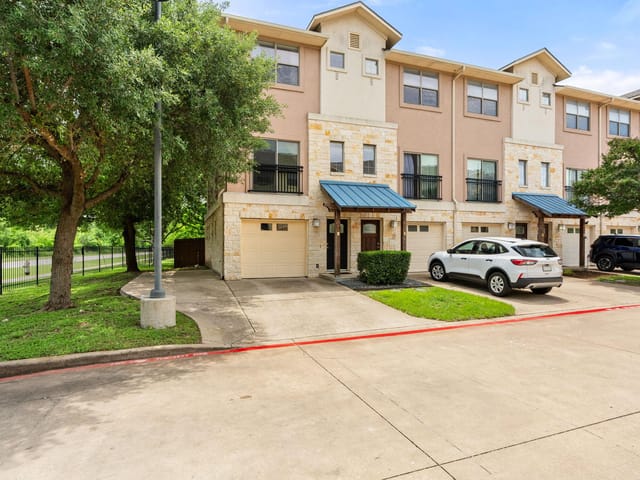 13420 Lyndhurst ST Unit #801