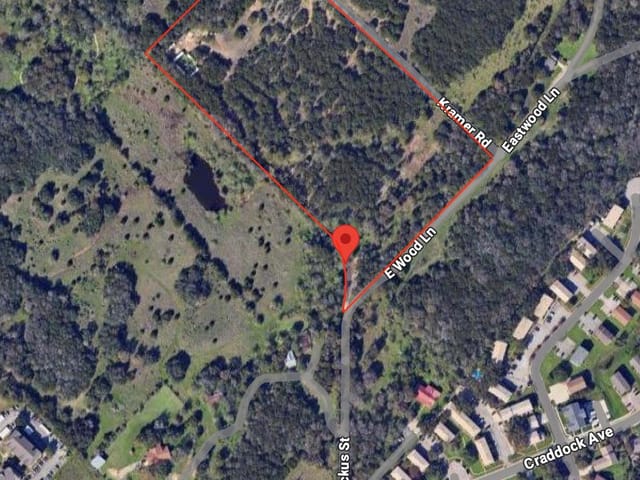 135 Eastwood LN