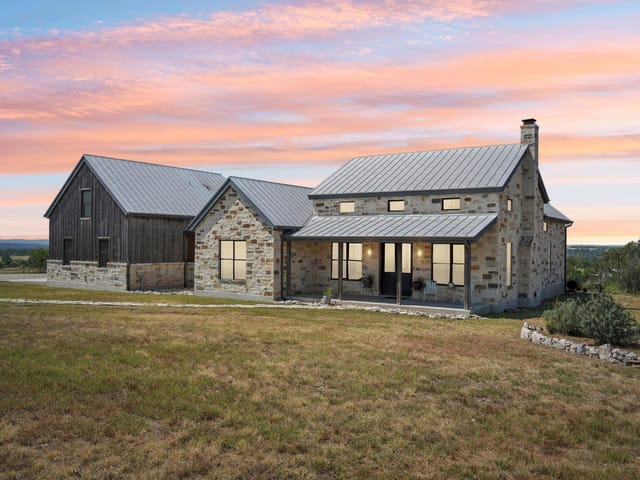 135  Scenic Vista Dr