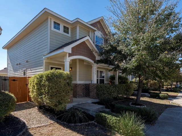 135 Wainscot Oak Way