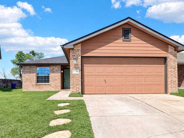 13508 Sierra Wind LN