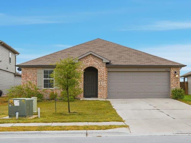 13517 Brahmin Dr