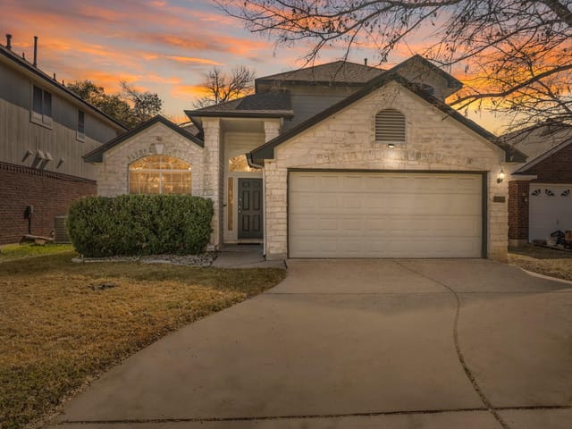 13529 Bolivia Dr